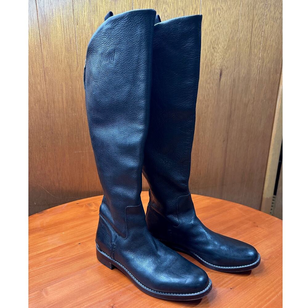 Franco Sarto Black Hand Finished Leather Back Zipper Books - Sz 9